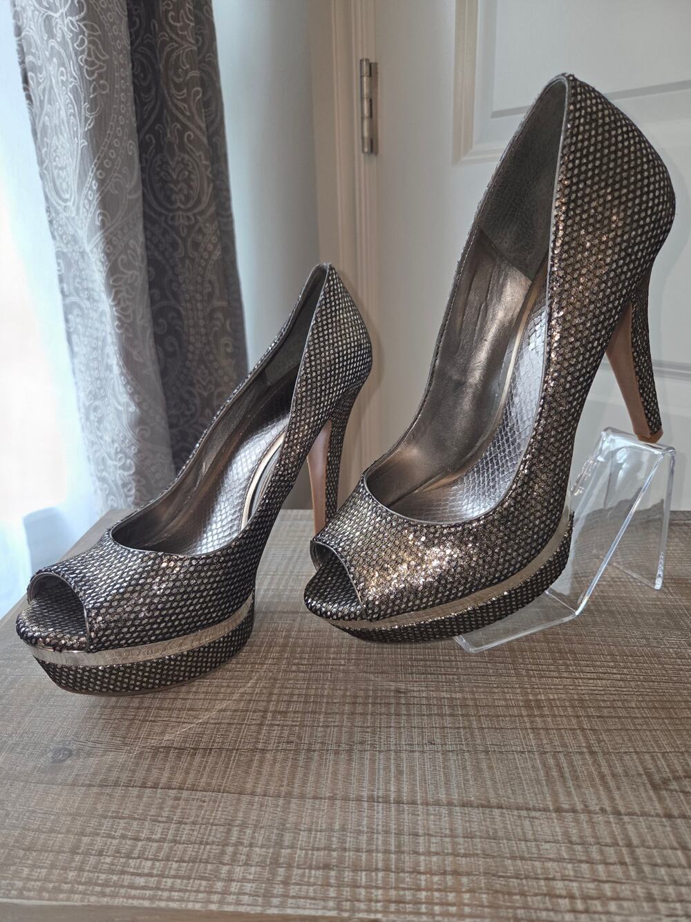 Gianni Bini Silver Glitter Peep Toe Platform Stiletto Heels Size 10 M